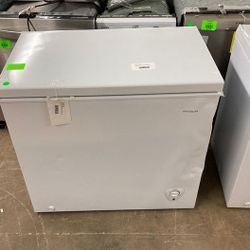 Frigidaire deep freezer FFFC07M to you W 7MM