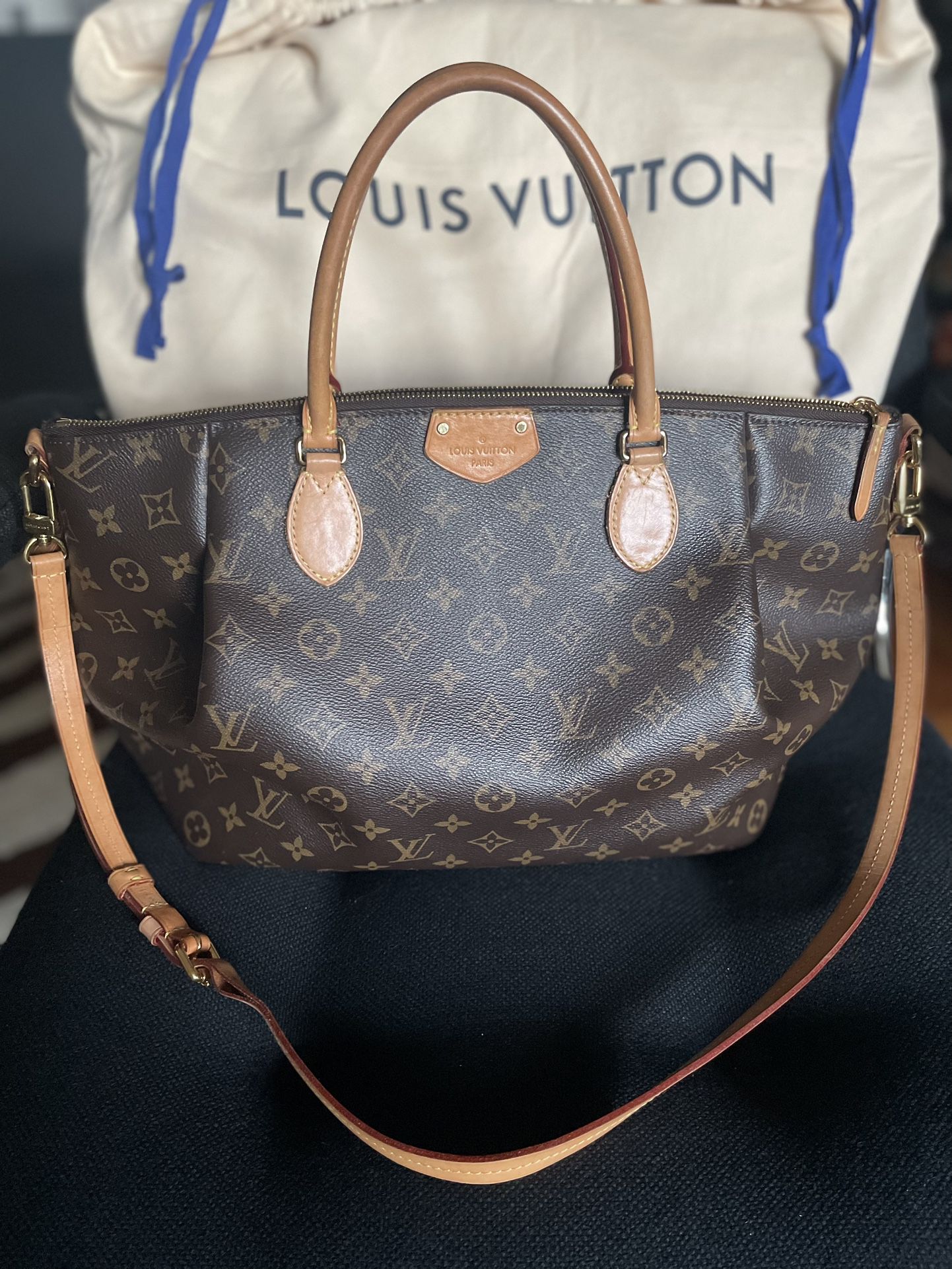 Louis Vuitton crossbody chain woc floral envelope shoulder bag UK purchase  transfer for Sale in Houston, TX - OfferUp