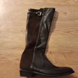 Coach Leather Boots Chocolate Brown A4311 Size  6 1/2 $249.00  Brand  New