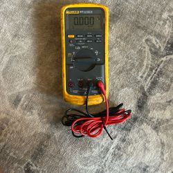 Fluke 88 V Automotive Multimeter