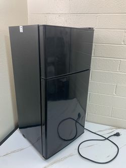 Small Mini Fridge