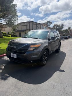 2015 Ford Explorer