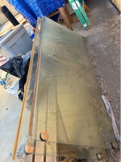 Free glass shower doors