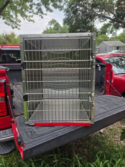 SHORT-LINE dog kennel