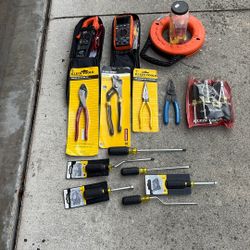 Klein Tools CL800 Clamp On Meter, MM 720 Multi Meter,  Everything New ExceptWire  Strippers And Fish Tape
