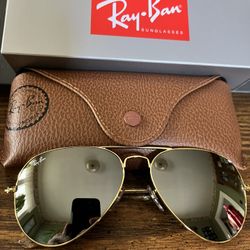 Ray-Ban Aviators 62mm. Gold Frame With Silver Mirror Lenses. 