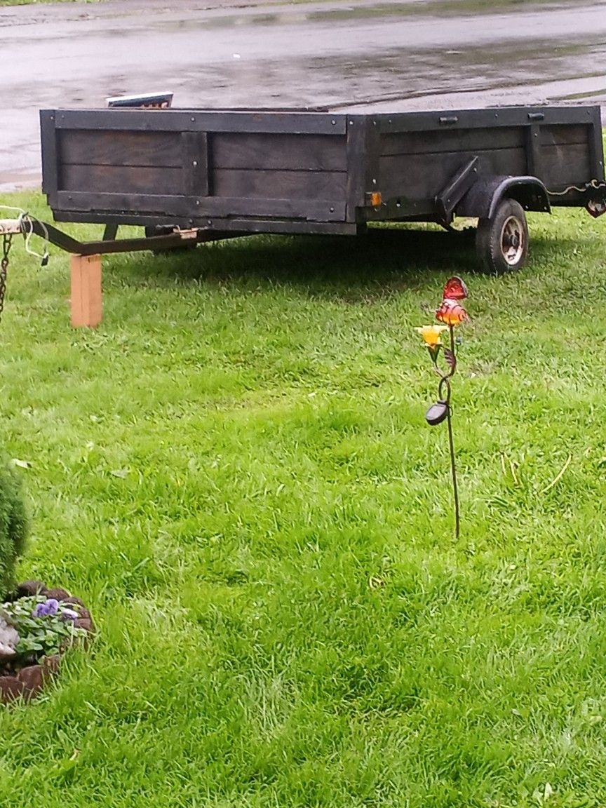 5x8 TILT TRAILER