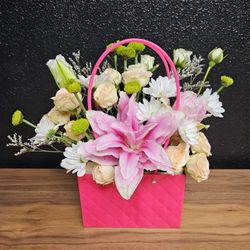 SAVE $$$ FLOWERS FOR MOTHER'S DAY COME BY AND CHOOSE WHICH DESIGN YOU WANT 🔥DONT OVER PAY RETAIL PRICES🔥