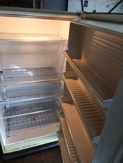 Montgomery Ward 18.0 Cu Ft Upright Freezer