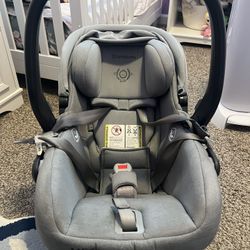 Mesa V2 Carseat & 2 Bases