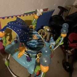 Finding Nemo Baby Activity Chair 