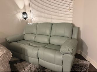 Leather Couch (Aqua Storm)
