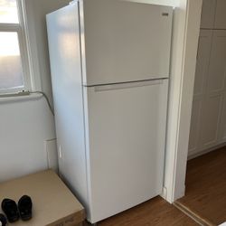 Vissani Refrigerator 