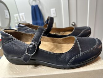 Taos - Brand New - Navy Blue - Size 10 - $20