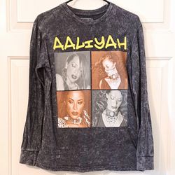 Aaliyah Graphic Long-sleeved T-shirt (Medium)