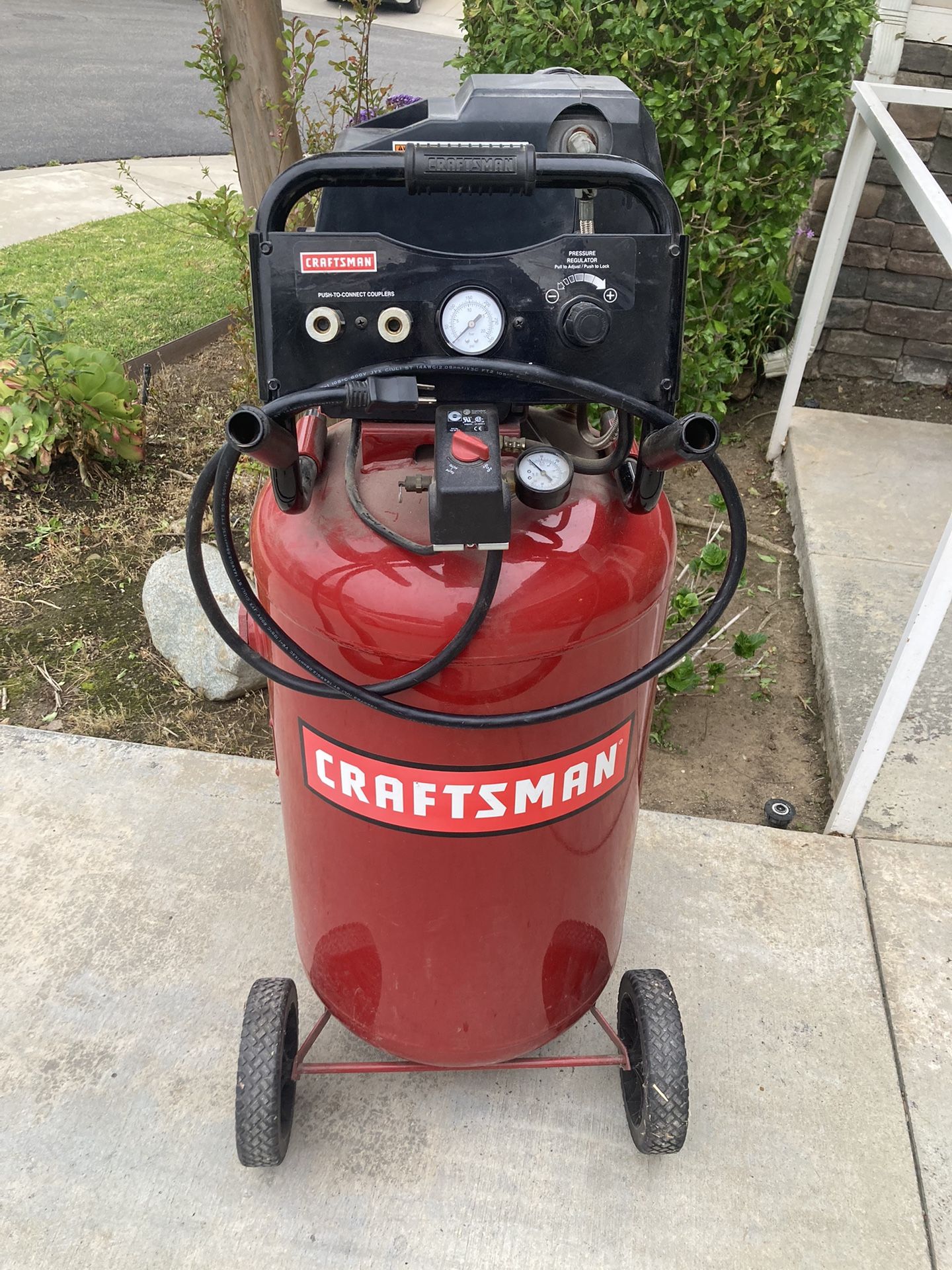 CRAFTSMAN air Compressor 33 Gallon 150psi. Very Good Condition 