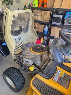 Cub Cadet GT1554VT Riding Lawn Tractor