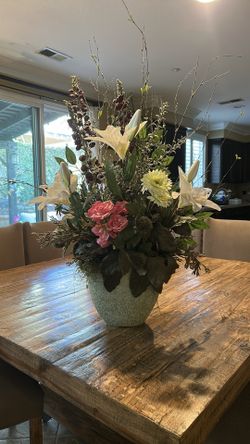 Floral arrangement $10