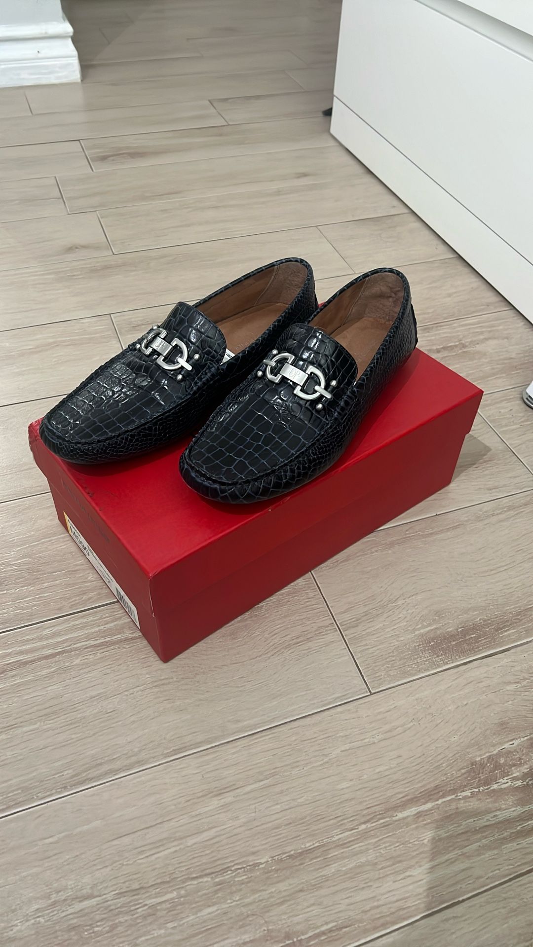 Donald J Pliner Leather Loafers Alligator skin NEW 