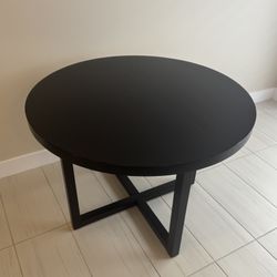 Threshold Keener All-Wood Round Dining Table – Black