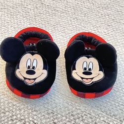 Pantumflas   Navideñas las Para Bebé Talla 5/6  $10