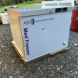 Medical Grade Freezer