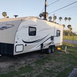 2015 Skyline Nomad Travel Trailer w/ Slide-Out
