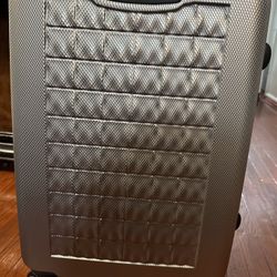 samsonite Harcombe 24” spinner
