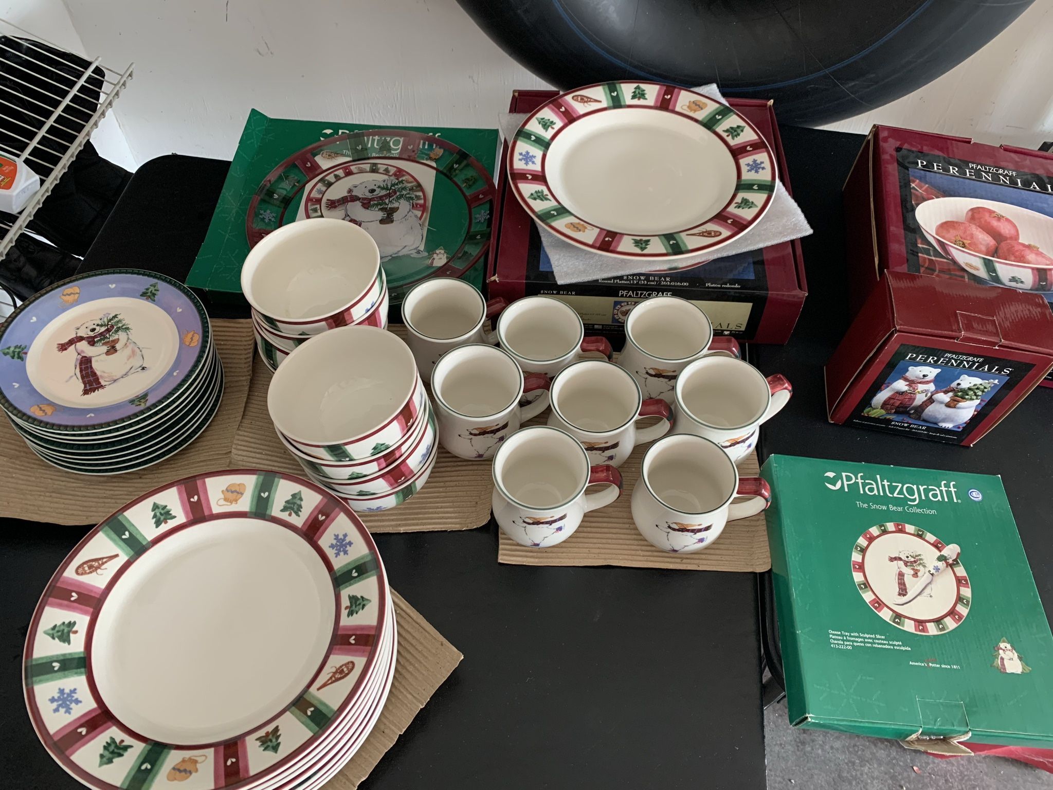 Pfaltzgraff Christmas dishes set