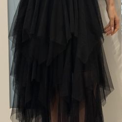 Black Tulle Midi Skirt – Size Small