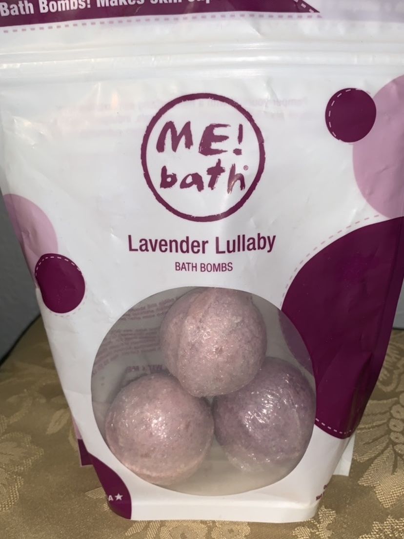 Lavender lullaby bath bombs me bath brand 3