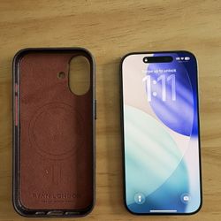 iPhone 17 Mint Condition Open Box Unlocked + Ryan London Leather Case