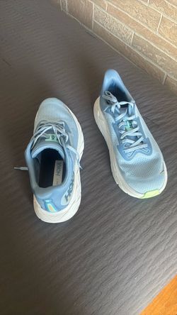 Hoka men’s sz9