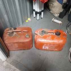 🔥 2 METAL 5 GALLON GAS CANS WITH 2- CYCLE GAS IN BOTH