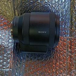 Sony SELP18200 3.5-6.3/18-200 emount Lens 