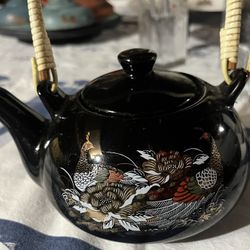 Satsuki Made in Japan Black Teapot with Gold Trim Peacocks Flowers Gold Red 