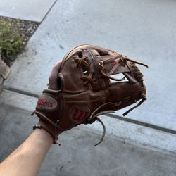 Dark Tan A2000 Infield Glove 