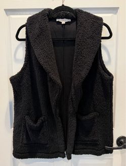 Women’s Medium LOFT Jet Black Sherpa Vest