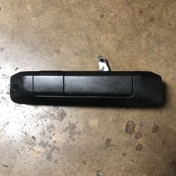 2015 Toyota Tacoma  Tailgate Handle Oem