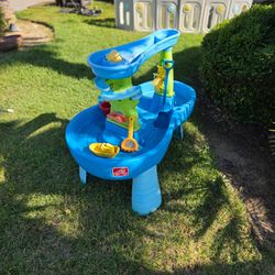Water Table with toys!