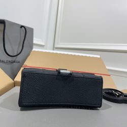 Balenciaga Hourglass Xs Hand Bags for Sale in Bronx, NY - OfferUp