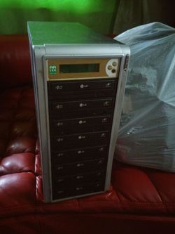 COPIADORA DE CD Y DVD EN BUEN ESTADO COPEA 7 CD. O 7 DVD $150