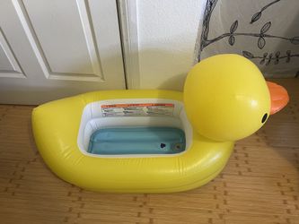 Baby bath tub