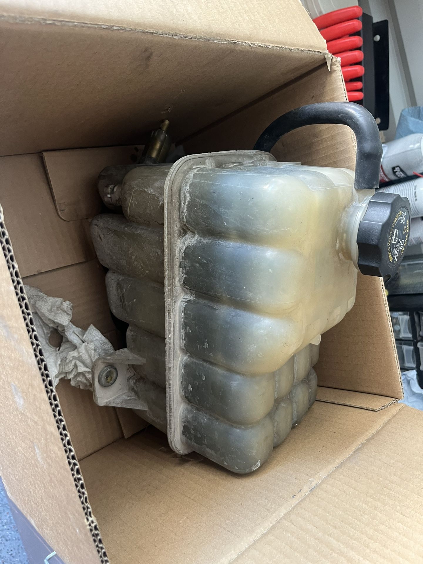 99-06 Silverado Coolant Reservoir