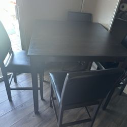 5 Piece Wood   Dinning Table 