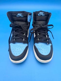 Air Jordan 1 Retro High OG "UNC Toe" - Size US 7Y - W 8.5 - EUR 40