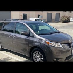 2016 Toyota Sienna