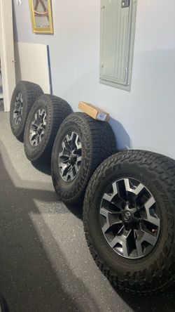 Toyota Tacoma TRD Sport