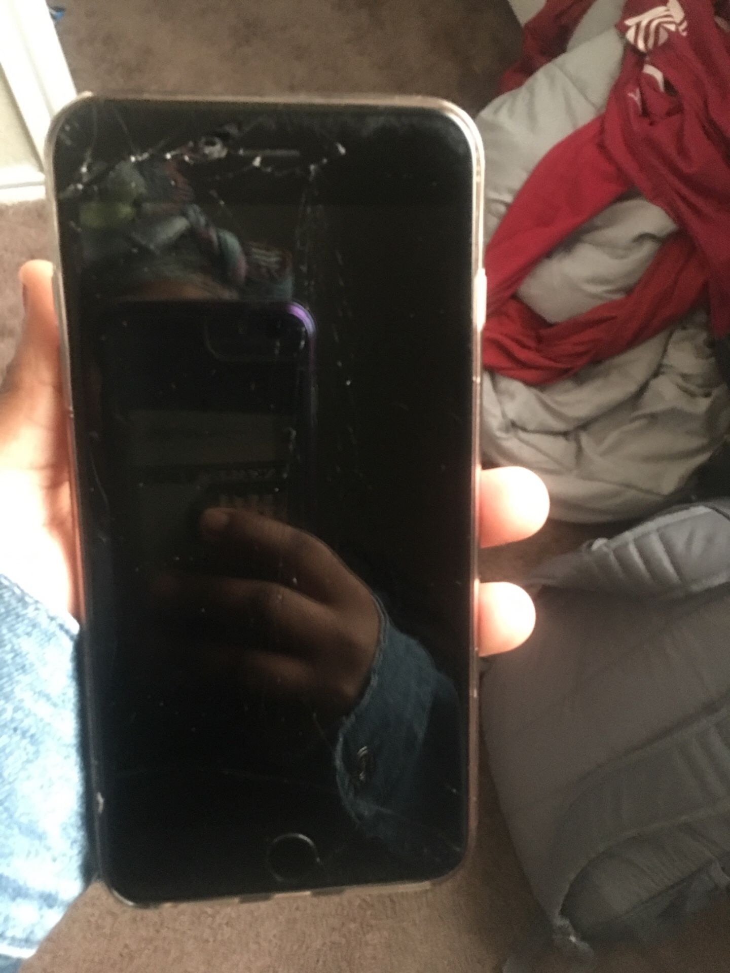 iPhone 6 Plus no seems card , $100,still work it’s unlocked