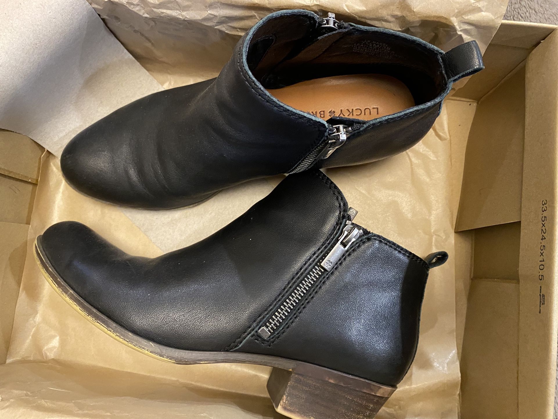 Lucky brand Booties 7.5